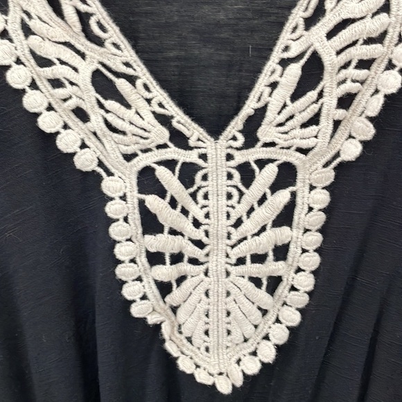 Bohemian Tunic. Black oversized top. - Picture 4 of 7